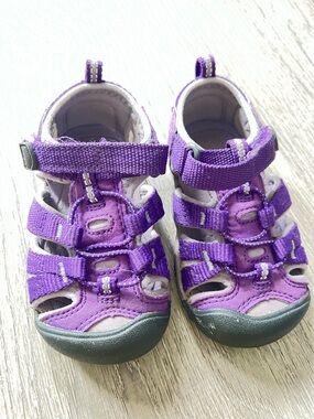 Kids Purple Closed-Toe Adventure Sandals